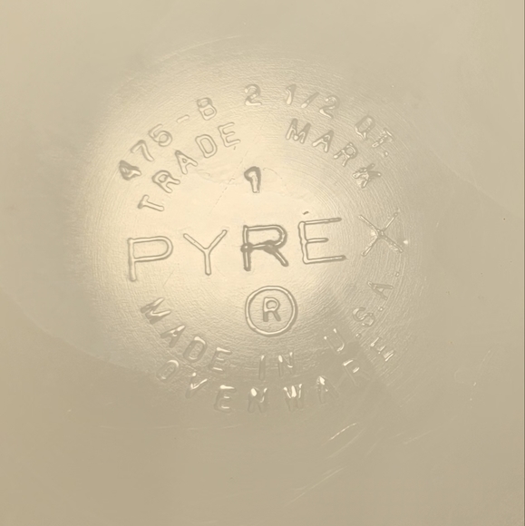 Vintage Pyrex Autumn Floral 2 1/2 Quart Casserole Dish - Picture 6 of 10